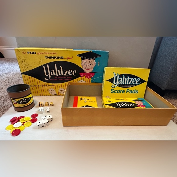 Vintage 1956 ORIGINAL YAHTZEE Dice Family Board Game E.S. Lowe Co Well Loved - Picture 1 of 5